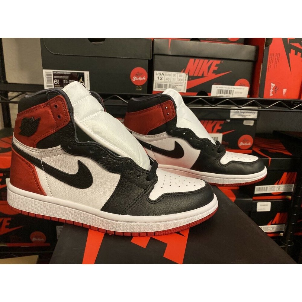 Nike Air Jordan 1 Retro High Satin Black Toe CD0461-016 Women's Size 10.5W